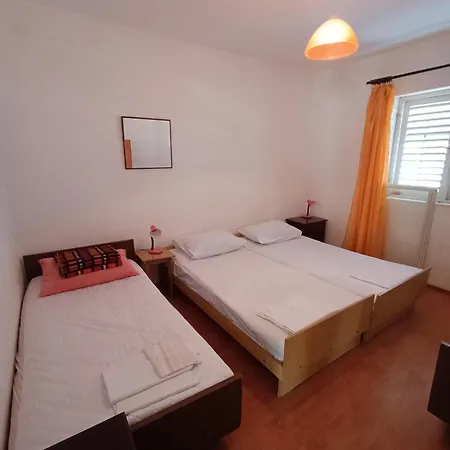 Levanat Apartman Janjina